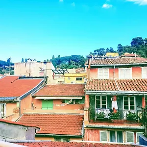 https://superbe-studio-vieux-nice-calme-et-climatis.fr-provencehotel.com